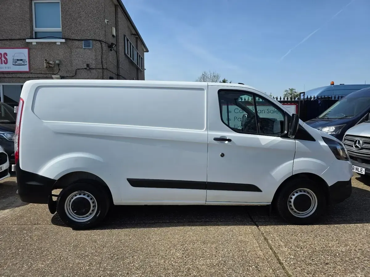 Used Ford Transit Custom S 130 HP (95 kW) 2021 White Van