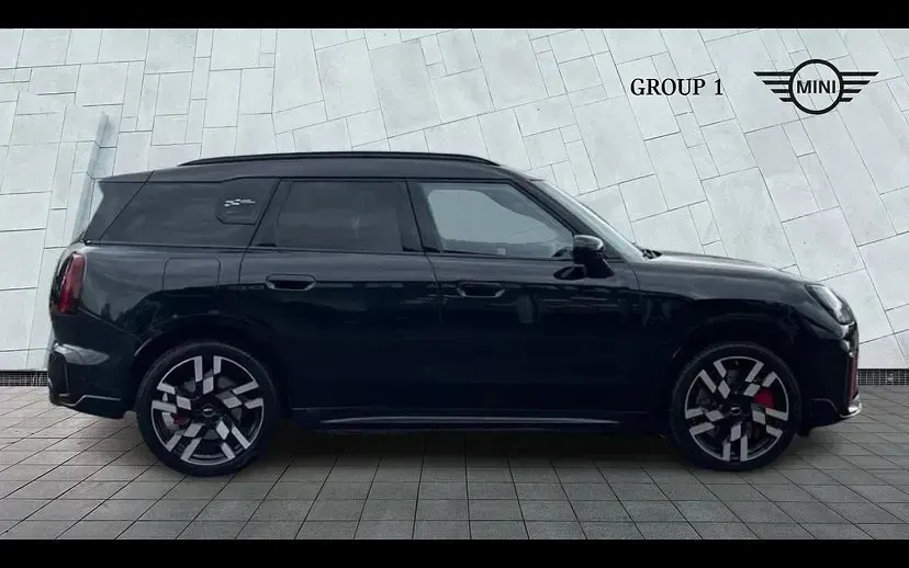 Used Mini John Cooper Works Countryman 300 HP (220 kW) 2024 Black SUV