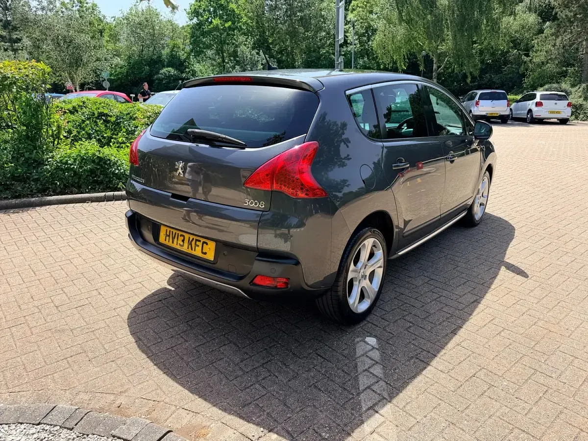 Used Peugeot 3008 Allure 150 HP (110 kW) 2013 Grey Estate