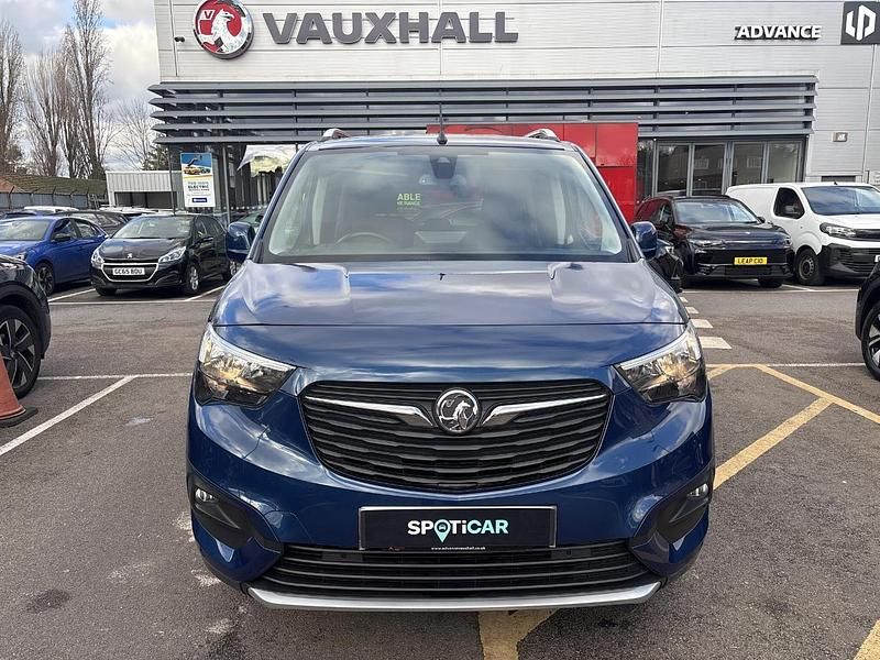 Blue Used 2020 Vauxhall Combo Elite MPV | £16,399 (A bit pricey) - Image 1/3