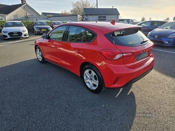 Used Ford Focus Style 95 HP (69 kW) 2019 Red Hatchback
