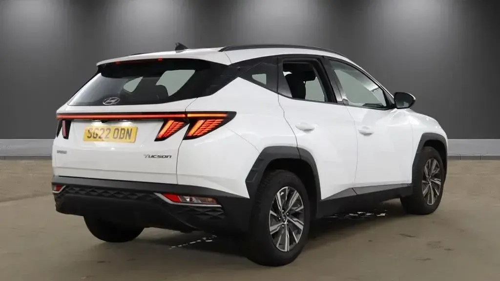Used Hyundai Tucson SE 150 HP (110 kW) 2022 White SUV