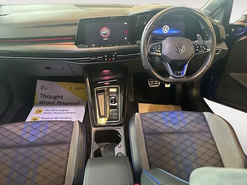 Second-hand VW Golf VIII R 2023 Albastru Hatchback