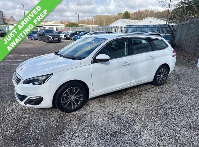 Used Peugeot 308 Allure 2017 White Estate