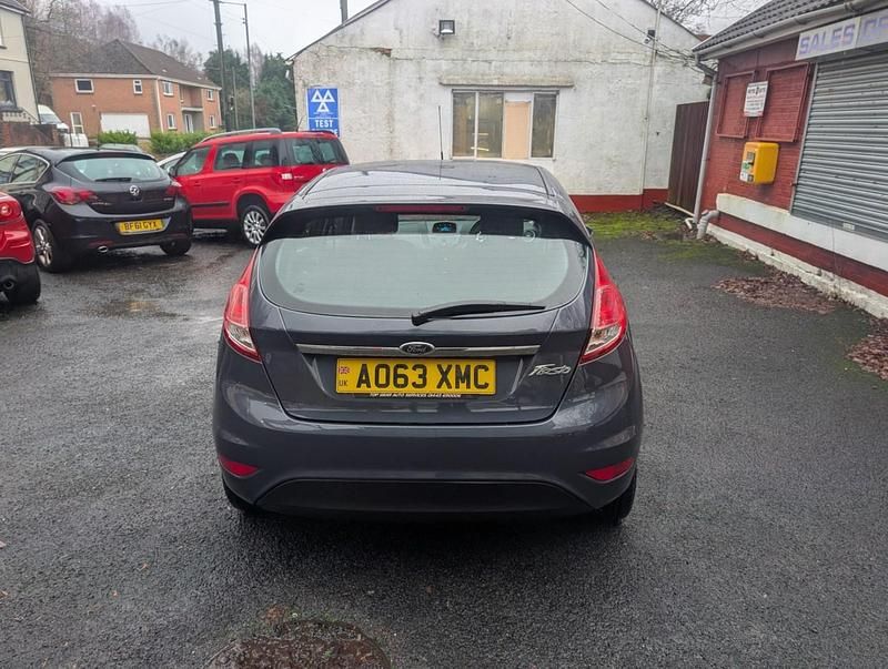 Used Ford Fiesta Zetec 82 HP (60 kW) 2013 Grey Hatchback