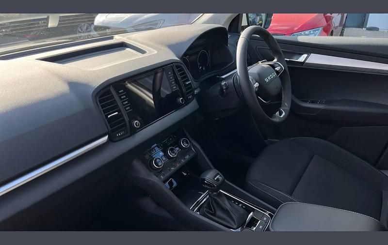 Gebraucht Skoda Karoq SE 150 PS (110 kW) 2026 Weiß SUV