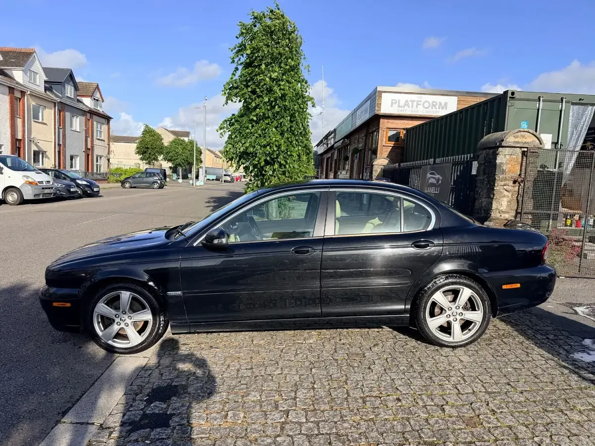 Used Jaguar X-type SE 143 HP (105 kW) 2009 Black Sedan