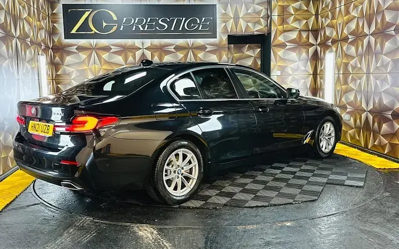 Used BMW 520 Comfort Edition 190 HP (139 kW) 2021 Black Sedan