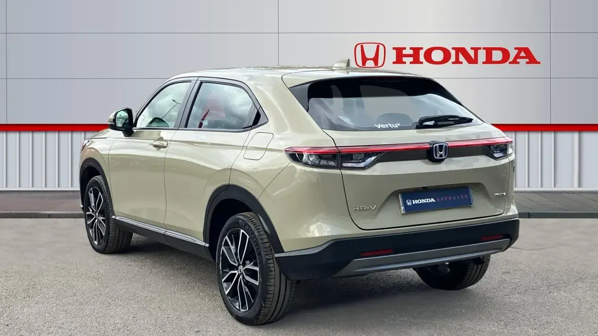 Used Honda HR-V Elegance 131 HP (96 kW) 2024 Beige SUV