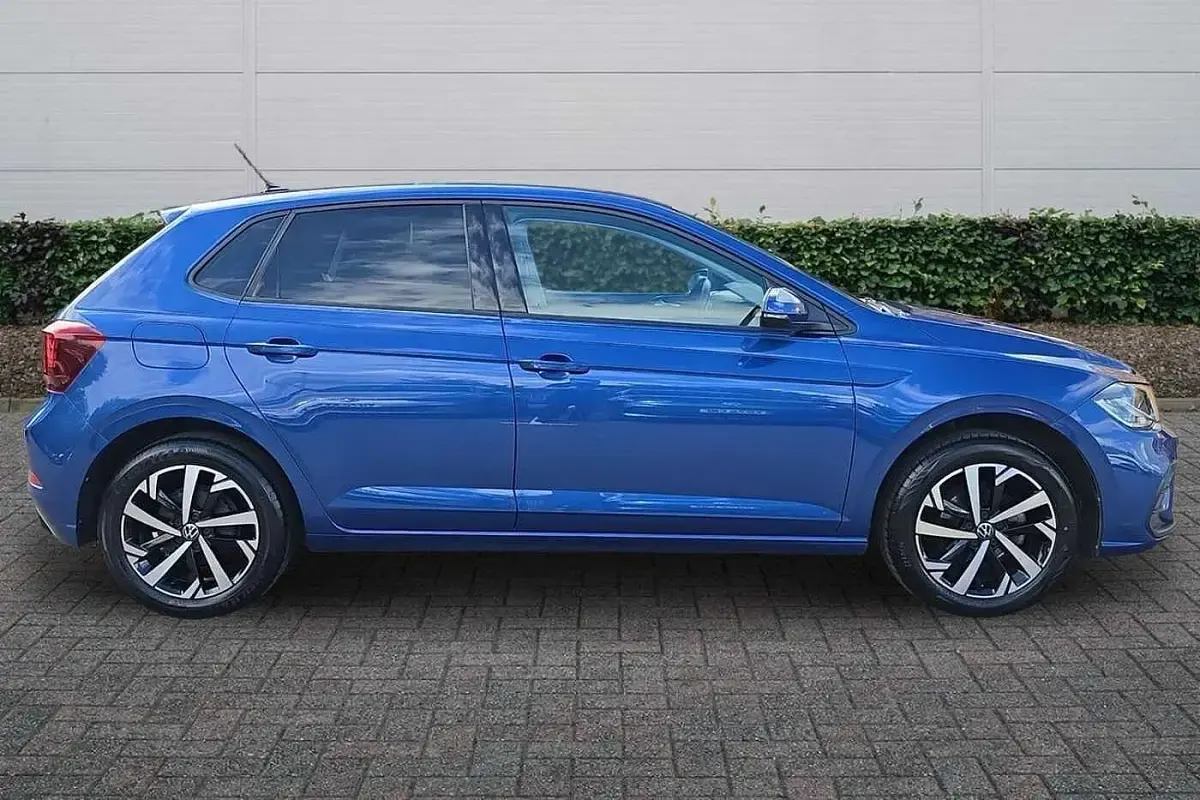Used VW Polo Match 95 HP (69 kW) 2024 Blue Hatchback