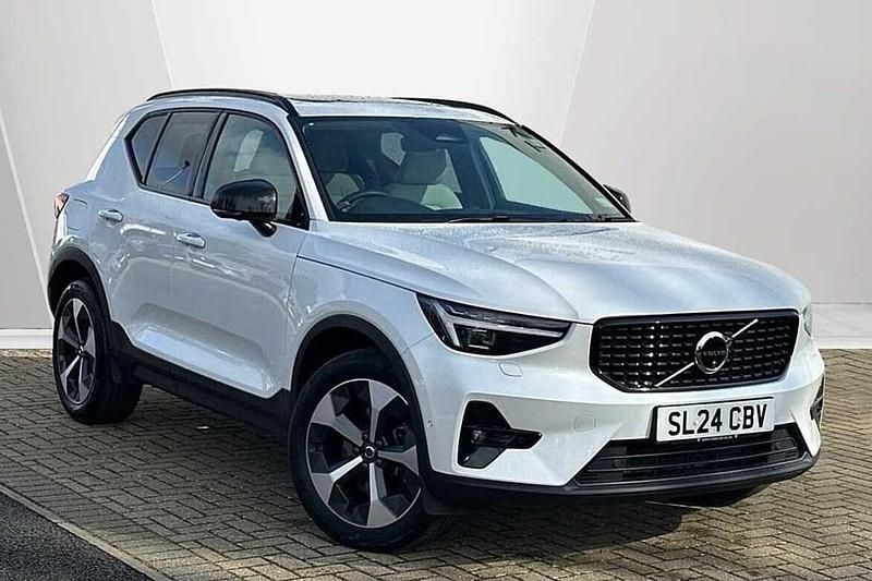 Used Volvo XC40 Ultimate 2024 White SUV