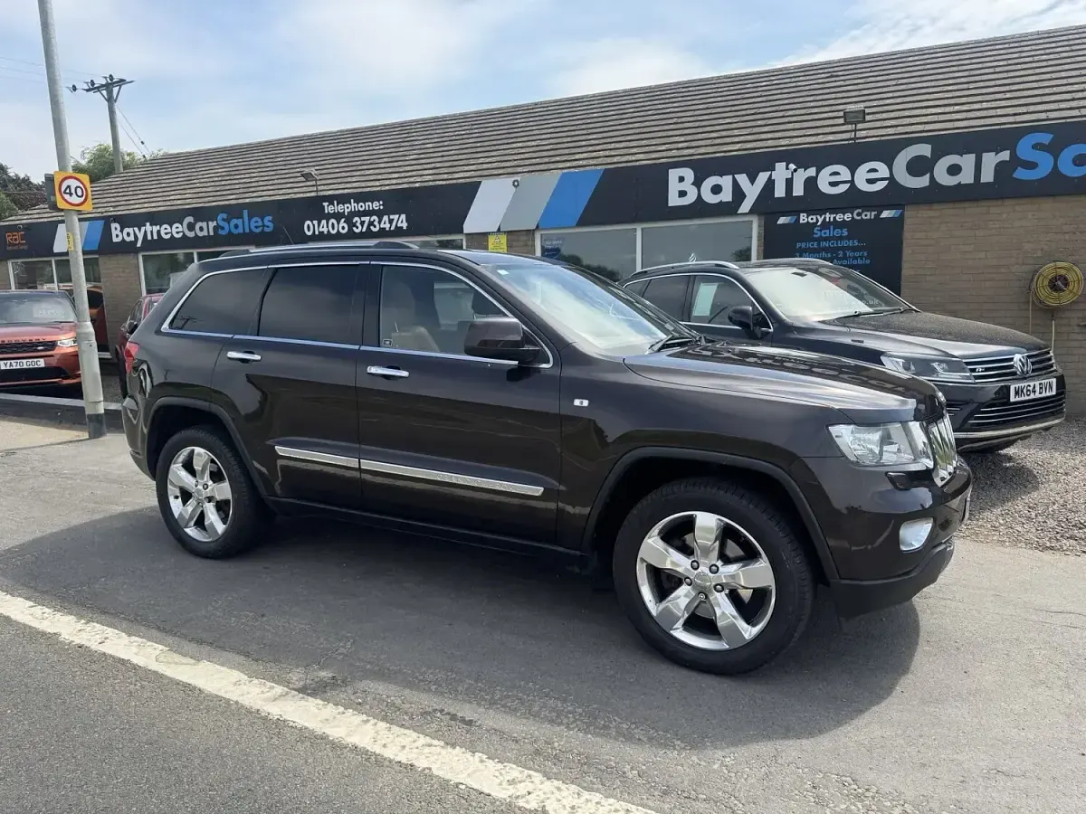 Used Jeep Grand Cherokee Overland 237 HP (174 kW) 2012 Brown SUV