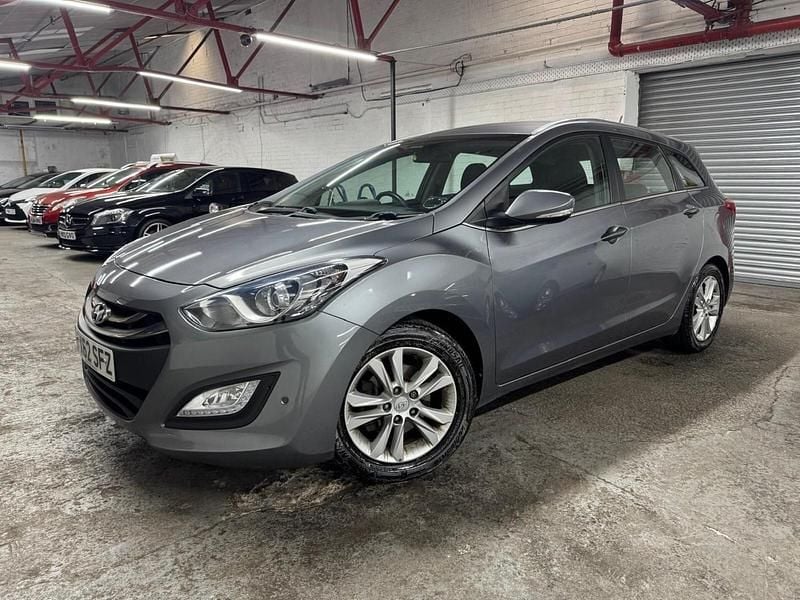 Grey Used 2012 Hyundai i30 Style Estate | £6,050 (Fair price) - Image 1/4