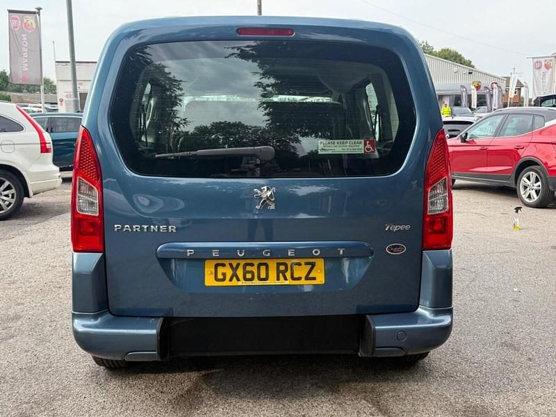 Second-hand Peugeot TePee S 2010 Albastru Monovolum