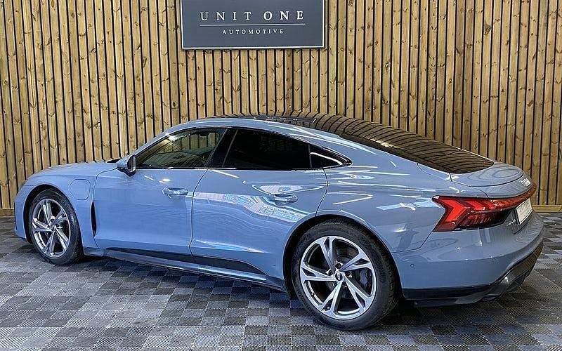 Used Audi e-tron GT quattro Design 389 kW (530 HP) 2024 Sedan