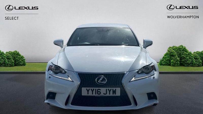 Used Lexus IS300h Sport Line 223 HP (164 kW) 2016 White Sedan