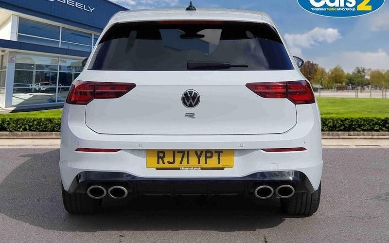 Second-hand VW Golf VIII R 320 CP (235 kW) 2024 Hatchback