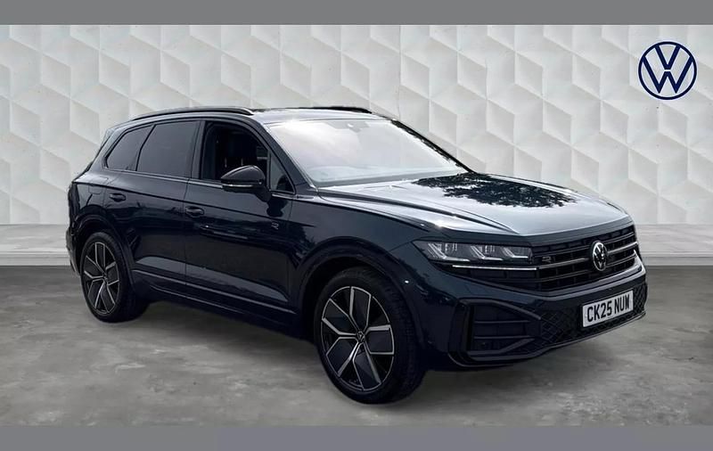 Blue Used 2025 VW Touareg Black Edition SUV | £60,000 - Image 1/4