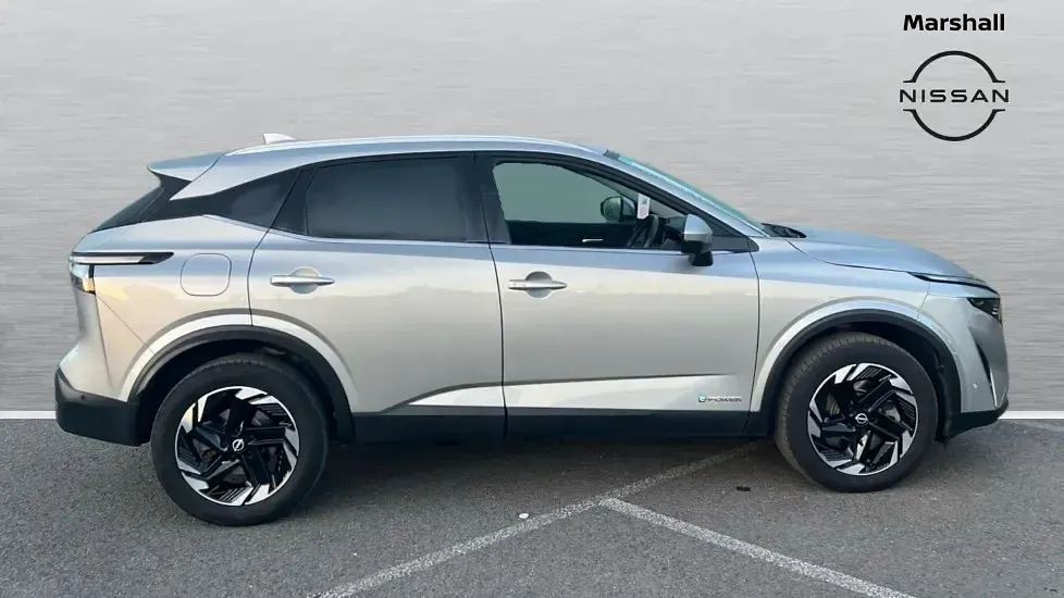 Used Nissan Qashqai N-Connecta 190 HP (139 kW) 2024 Silver SUV