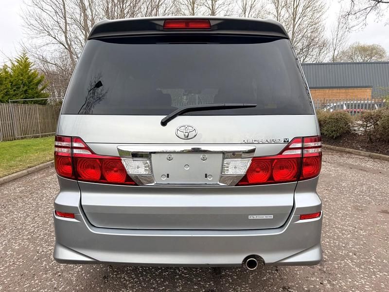 Used Toyota Alphard Limited 159 HP (116 kW) 2006 Grey MPV