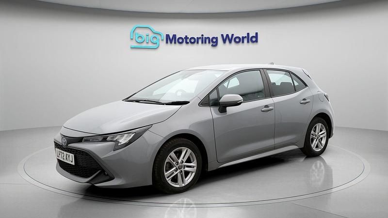 Used Toyota Corolla 122 HP (89 kW) 2022 Grey Hatchback