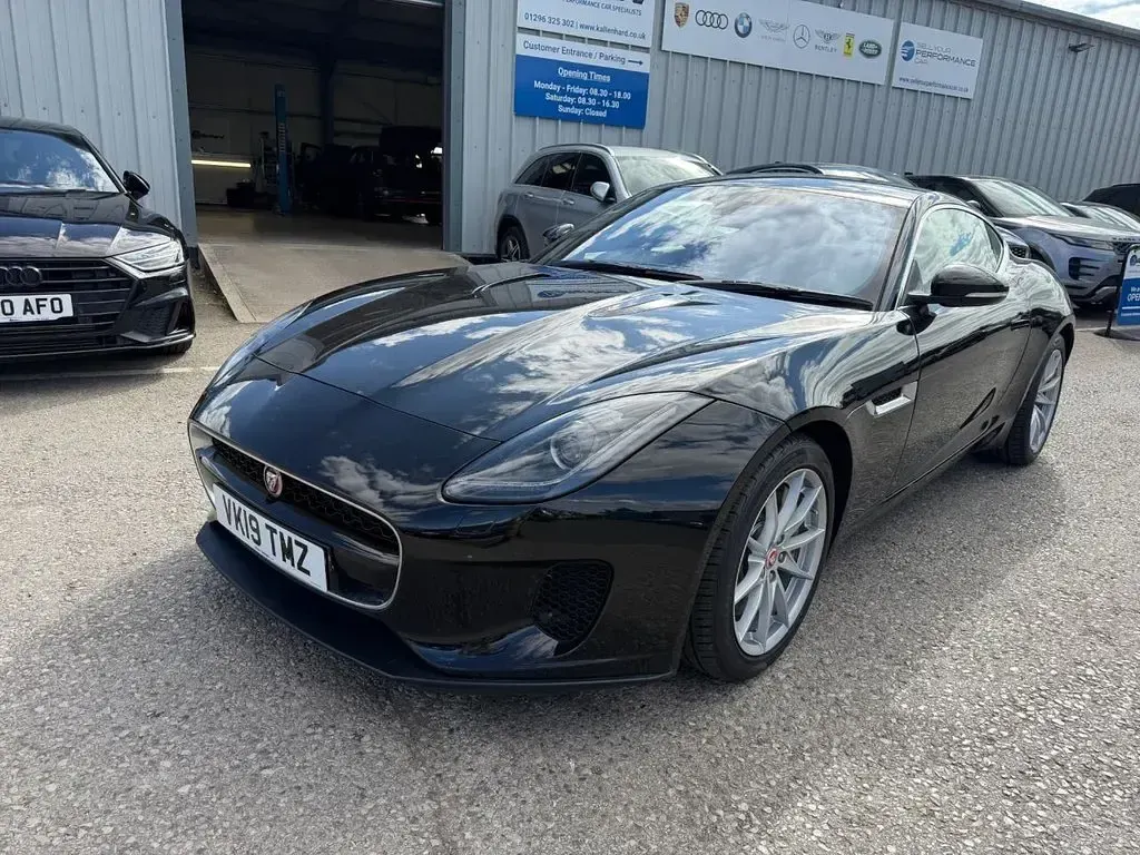 Used Jaguar F-Type 300 HP (220 kW) 2019 Black Coupe