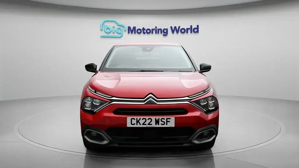 Usado Citroën C4 Shine 130 HP (95 kW) 2022 Vermelho Citadino