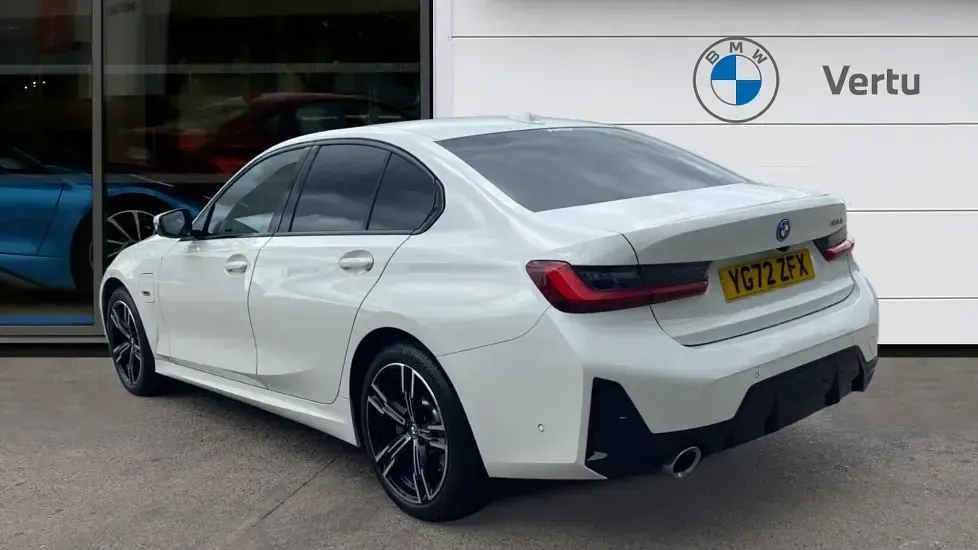 Used BMW 330 M Sport 288 HP (211 kW) 2022 White Sedan