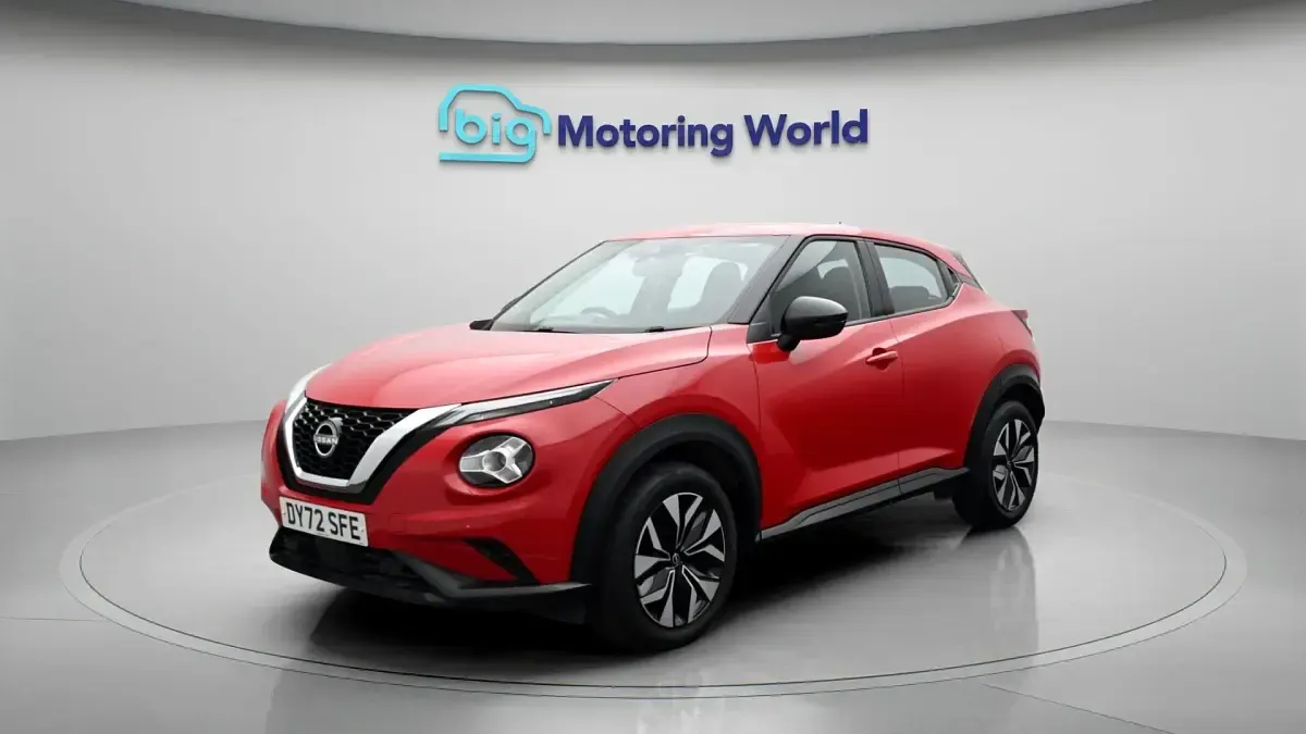 Used Nissan Juke Acenta 114 HP (83 kW) 2022 Red SUV