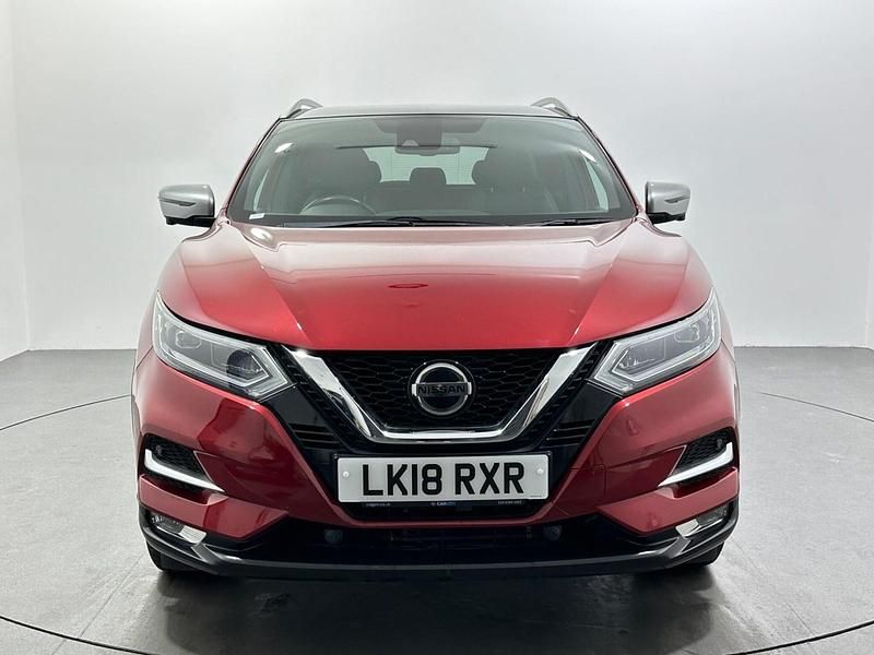 Used Nissan Qashqai Tekna+ 131 HP (96 kW) 2017 Red SUV