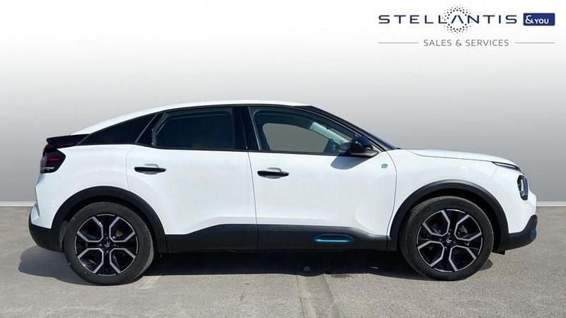 Used Citroën e-C4 98 kW (134 HP) 2023 White Hatchback