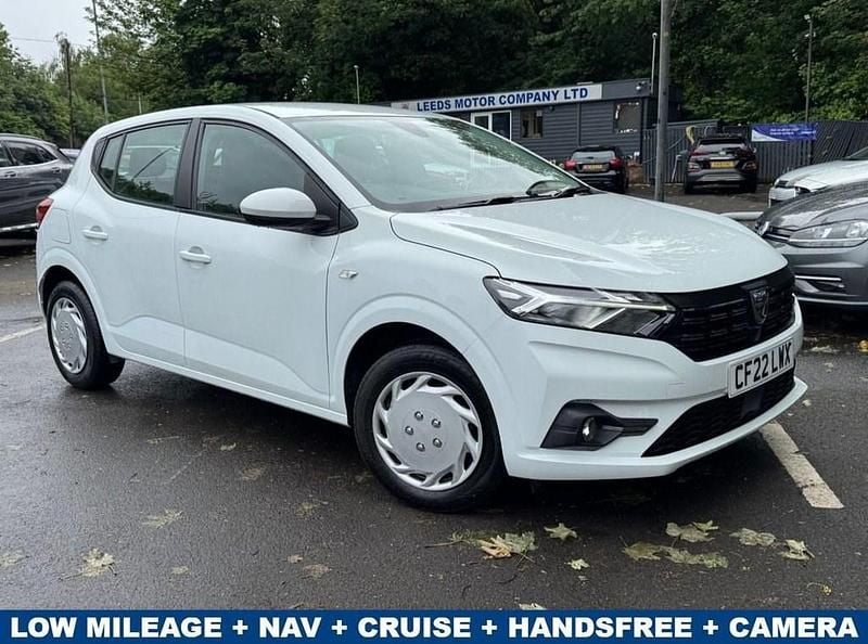 White Used 2022 Dacia Sandero Comfort Hatchback | £9,495 (Good price) - Image 1/4