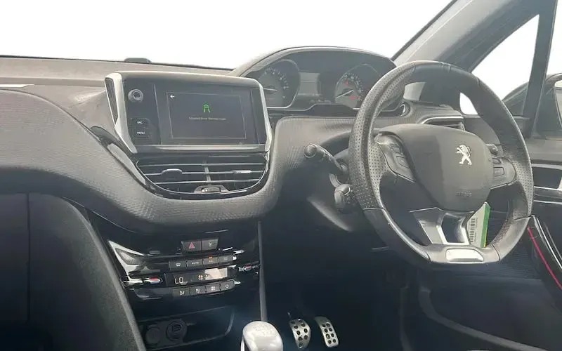 Used Peugeot 2008 GT-line 110 HP (80 kW) 2019 Grey SUV