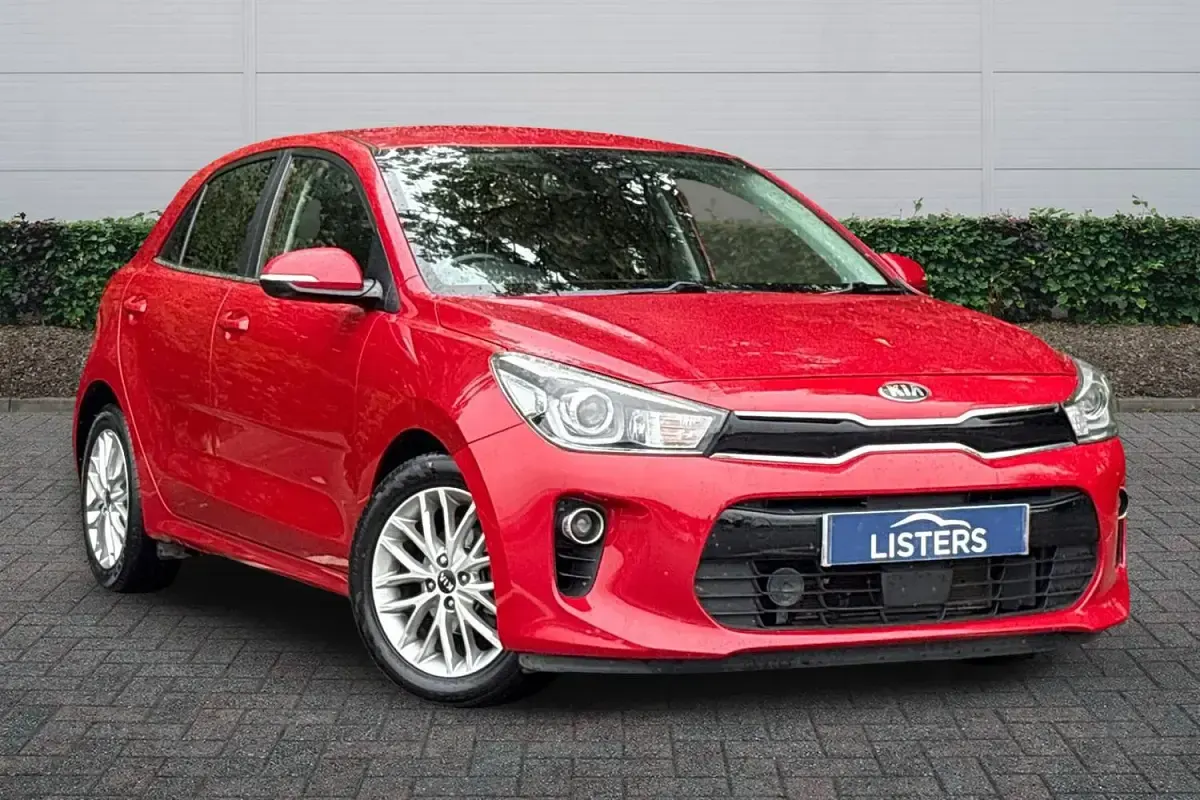 Used Kia Rio 100 HP (73 kW) 2019 Red Hatchback