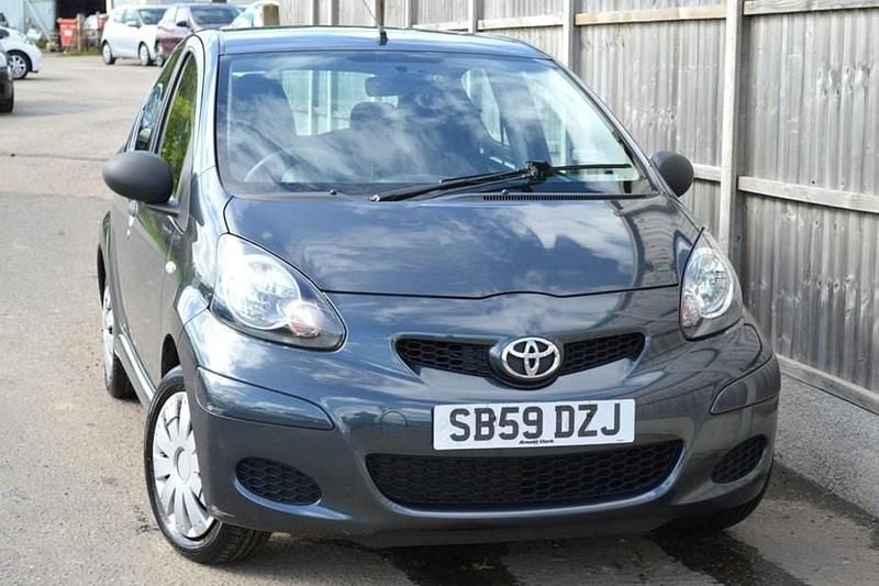 Grey Used 2010 Toyota Aygo Hatchback | £3,449 (Fair price) - Image 1/1