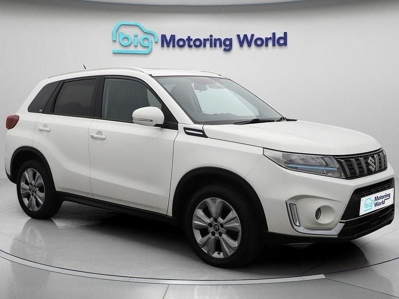 White Used 2021 Suzuki Vitara SZ5 Hatchback | £11,400 (Good price) - Image 1/4
