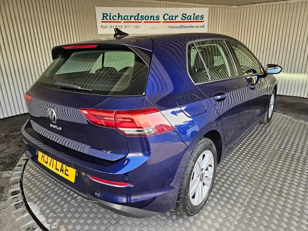 Used VW Golf VII S 115 HP (84 kW) 2021 Blue Hatchback