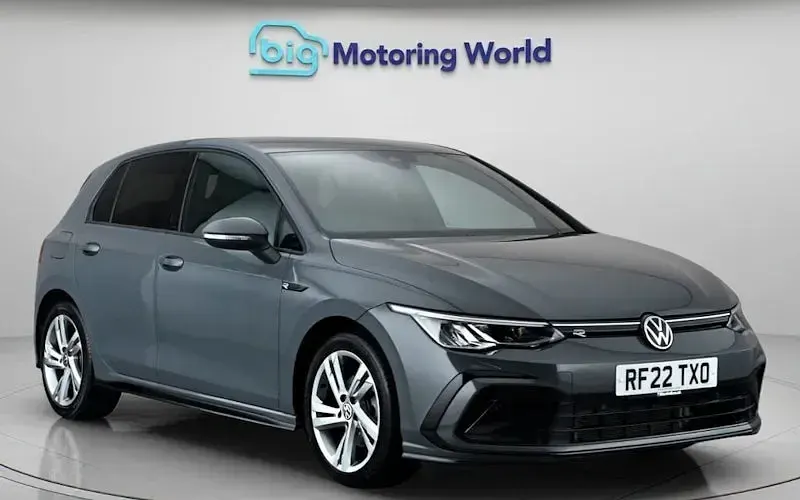 Used VW Golf VIII R-line 150 HP (110 kW) 2022 Hatchback