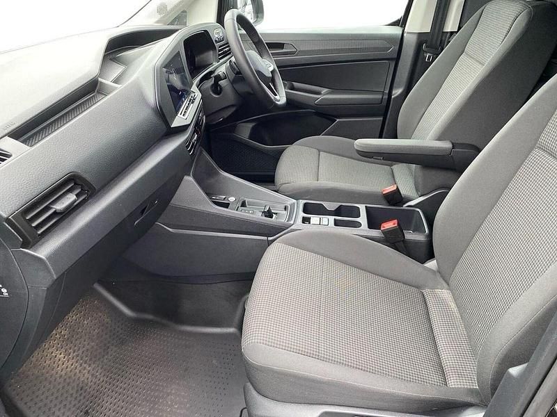 Used VW Caddy Maxi Pro 122 HP (89 kW) 2025 Black MPV