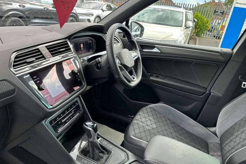 Image 2/4