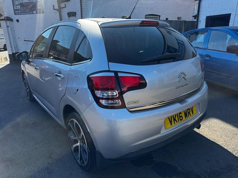 Usado Citroën C3 Platinum 100 HP (73 kW) 2016 Prateado Citadino