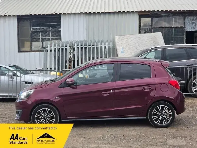 Used Mitsubishi Mirage 79 HP (58 kW) 2016 Mauve/purple Hatchback