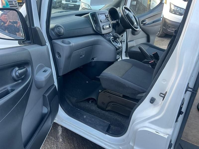 Used Nissan e-NV200 Acenta 80 kW (109 HP) 2019 White MPV