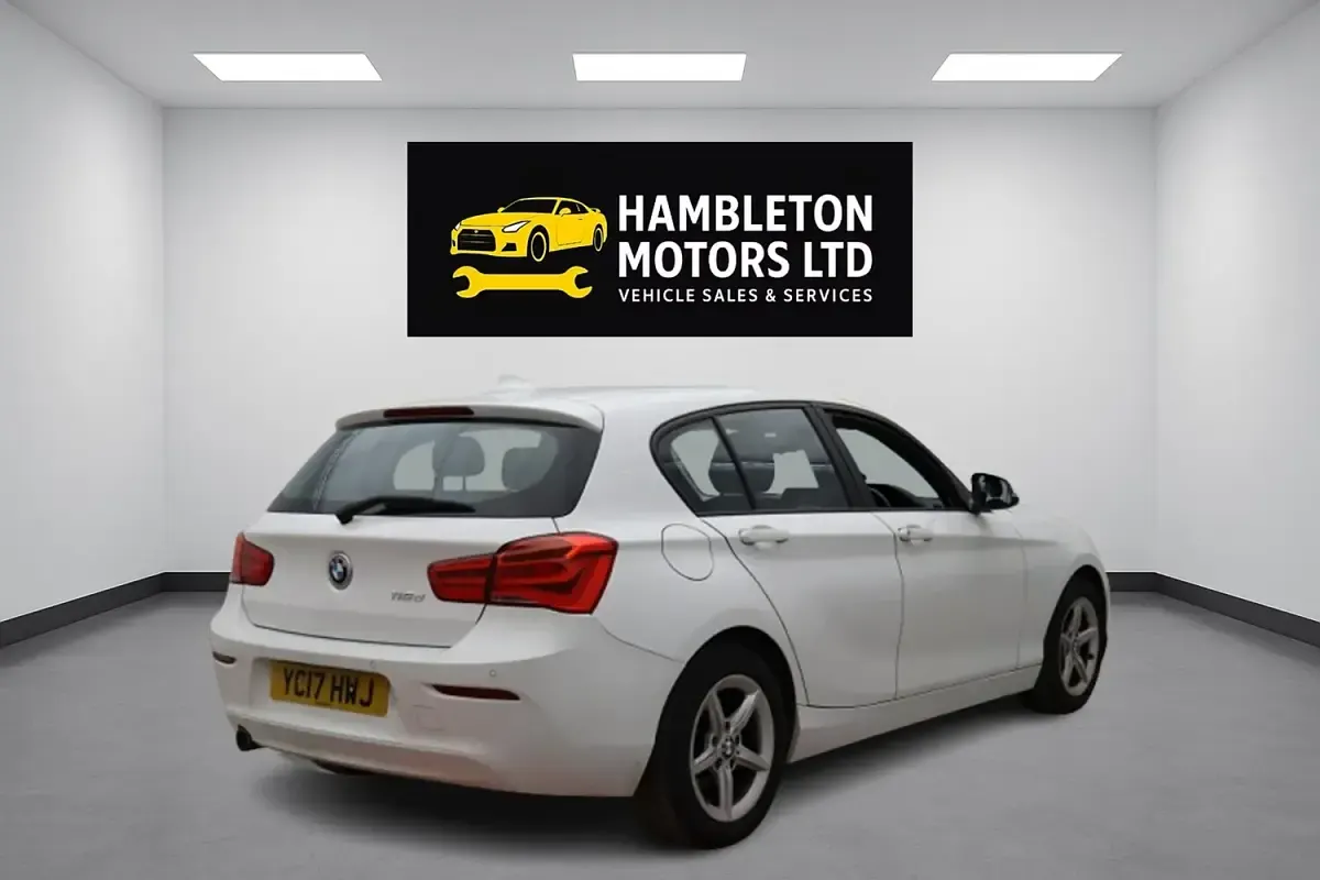Used BMW 116 Efficient Dynamics 114 HP (83 kW) 2017 White Hatchback