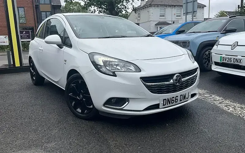 Used Vauxhall Corsa SRi 90 HP (66 kW) 2017 Hatchback
