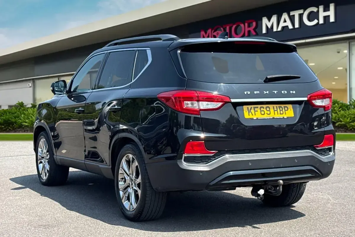 Used SsangYong Rexton 2019 Black SUV
