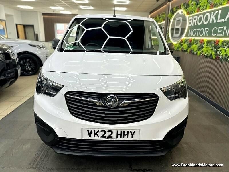Used Vauxhall Combo 2022 White MPV