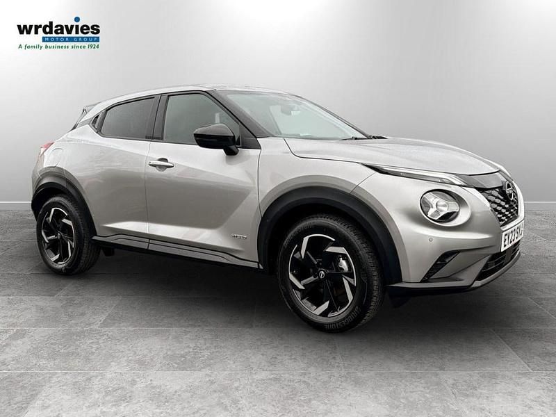Used Nissan Juke N-Connecta 143 HP (105 kW) 2023 Silver SUV
