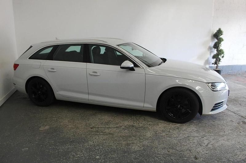 Used Audi A4 Sport 2017 White Estate