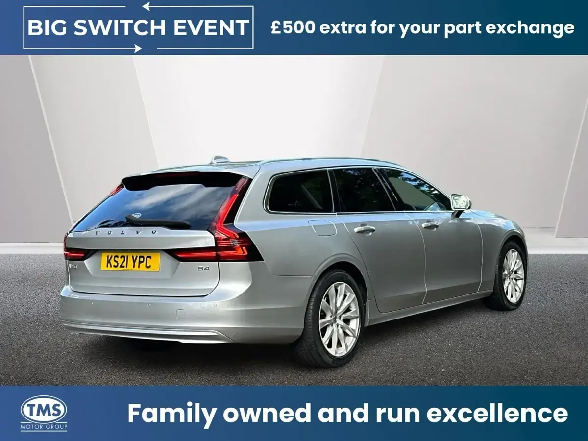 Usado Volvo V90 Momentum 197 HP (144 kW) 2021 Prateado Carrinha